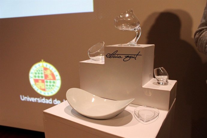 Artículos diseñados por la UJA para la cata de aove