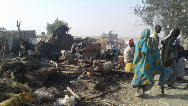 Bombardeo del Ejército de Nigeria contra un campamento de desplazados en Borno