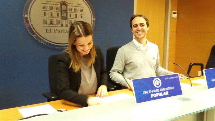 Marga Prohens y Álvaro Gijón