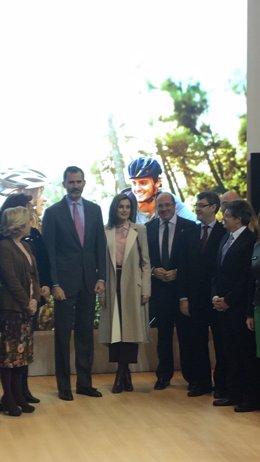 Presidente Murcia con Reyes en Fitur