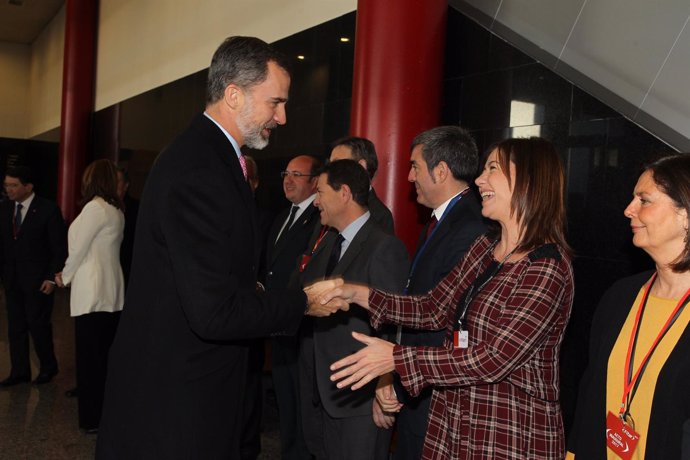 Armengol con el rey felipe en Fitur