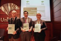 Analistas prevé que la economía crezca un 2,4% y un 27,2% de paro en Andalucía en 2017