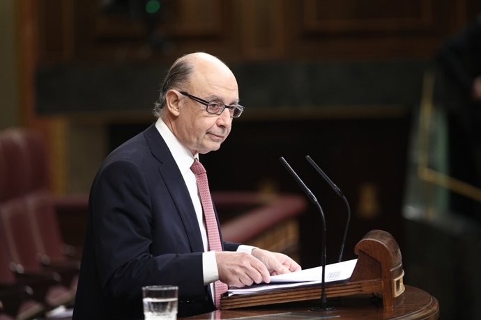 Cristóbal Montoro, ministro de Hacienda