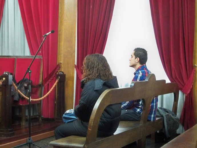 Juicio en Ourense por maltrato a un bebé
