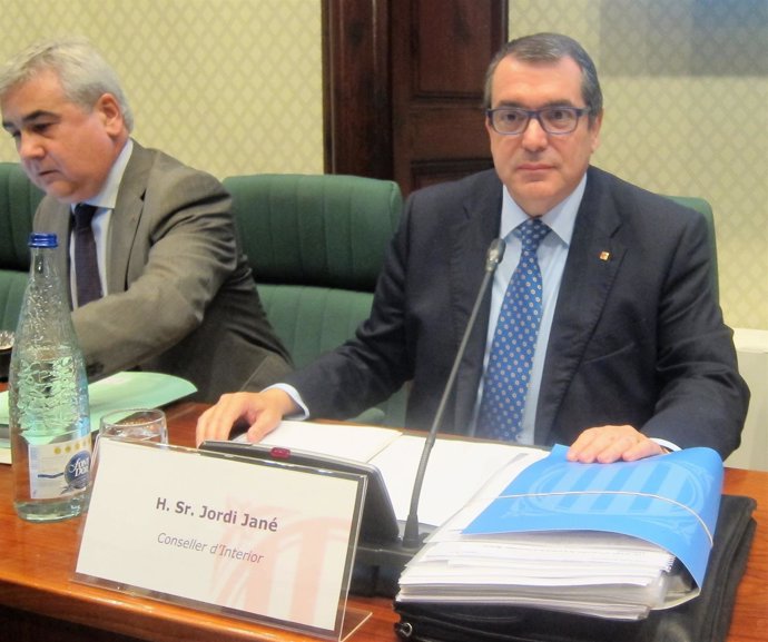 El conseller de Interior, Jordi Jané, comparece en comisión