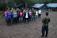 Las FARC se comprometen a reanudar la entrega de todos los menores reclutados en su guerrilla