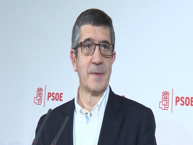 Patxi López dice que ha sido leal a Pedro Sánchez