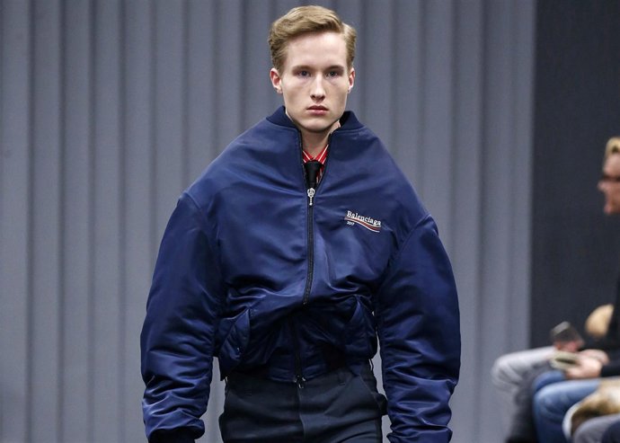 Un Balenciaga en clave maxi./ Foto cedida por Cordon