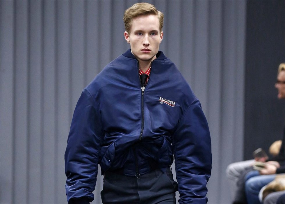 Un Balenciaga en clave maxi./ Foto cedida por Cordon