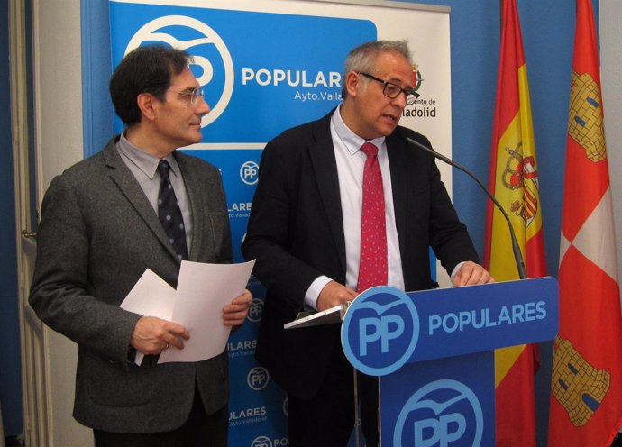 Los concejales del PP de Valladolid Jesús Enríquez y Antonio Martínez Bermejo