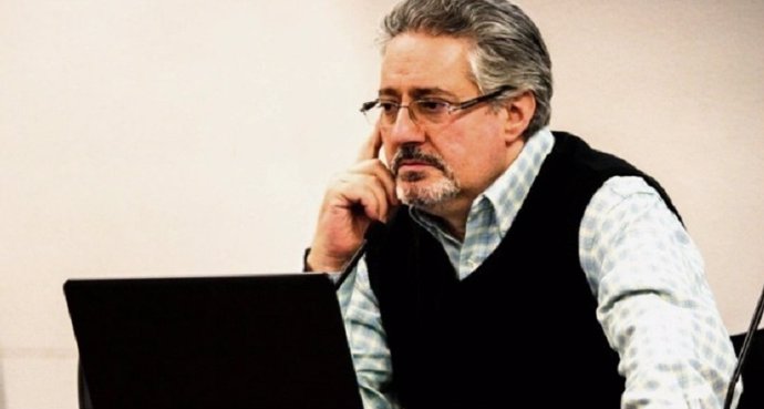 Humberto Gonzali, galardonado con el Premio Urogallo del Centro Asturiano.