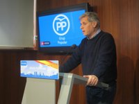 Alberto Fernández (PP) pide al Ayuntamiento de Barcelona asesoramiento legal para vecinos de pisos turísticos ilegales