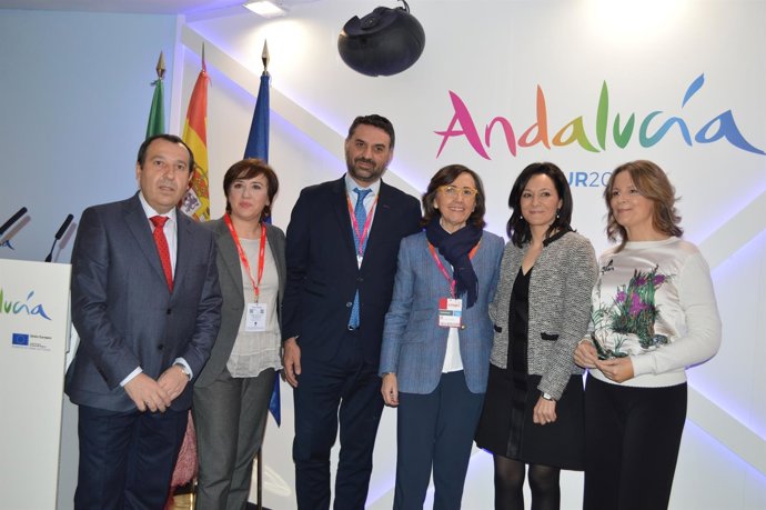 N.P.El Consejero De Turismo Y Deporte, Francisco Javier Fernández, Y La Consejer