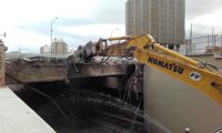 Trabajos de demolición de puente de Tetuán por las obras del metro afrontan su fase final