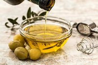 El aceite de oliva virgen reduce a la mitad el riesgo de fractura osteoporótica