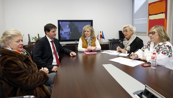 Díaz Tezanos se reúne con representantes de la Fundación Asilo