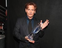 VÍDEO: Emotivo discurso de Johnny Depp en los People's Choice Awards