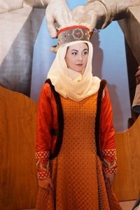 El atelier de Rosa Blasco diseña el ajuar de Isabel de Segura para las Bodas de Isabel de Teruel