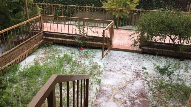 Imagen del granizo caído en Valencia