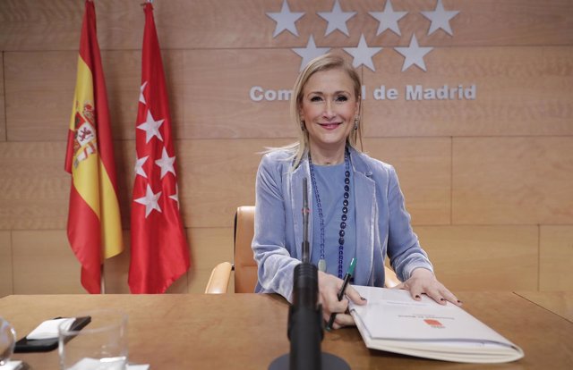 CIFUENTES PRESIDE LA REUNIÓN DEL CONSEJO DE Gobiernola Presidenta De La Comunida