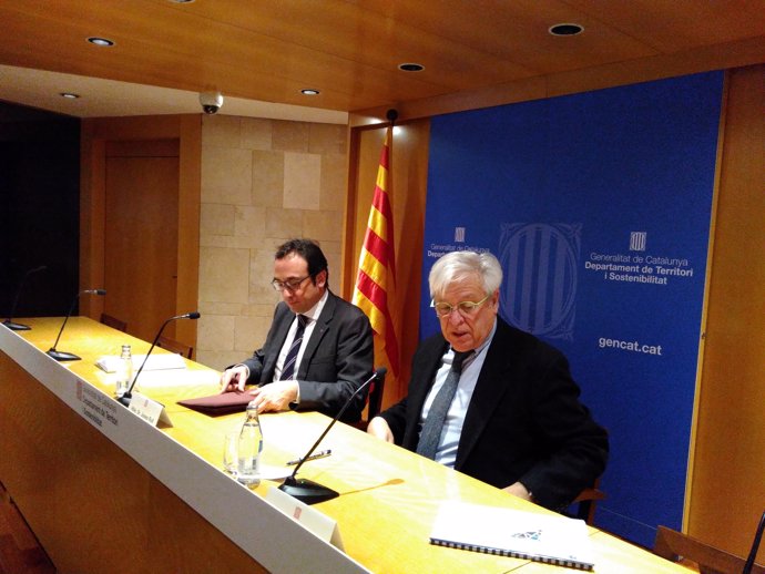 El conseller Josep Rull y el dtor.Ejecutivo de ONU-Hábitat, Joan Clos
