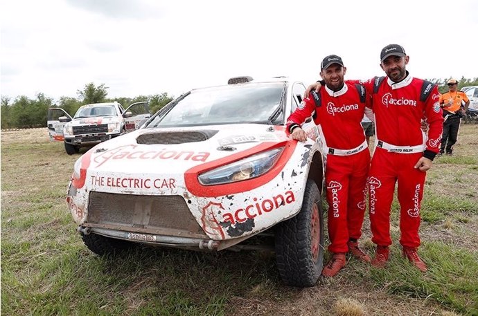 Ariel Jatón y Tito Rolón en el Dakar 2017 con el Acciona 100%EcoPowered