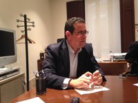 El PP quiere que el Consell defienda la "autonomía" del valenciano del catalán