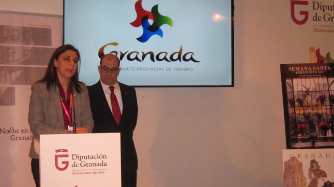 Raquel Ruz y Jesús Muros presentan el Cartel de la Semana Santa de Granada