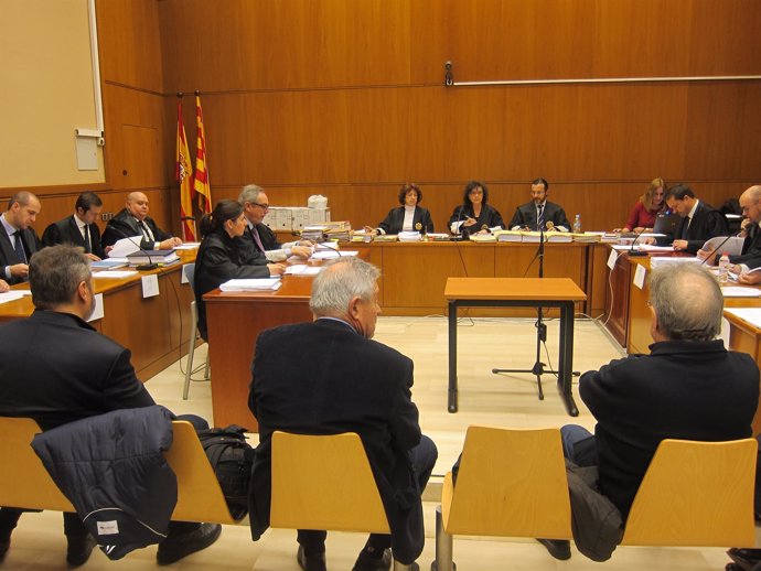 Juicio a excargos de Fundació Catalunya i Territori (FCT) afín a UDC