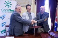 Patronato del COAC, Onda Cádiz y Canal Sur firman para televisar el Concurso del Falla