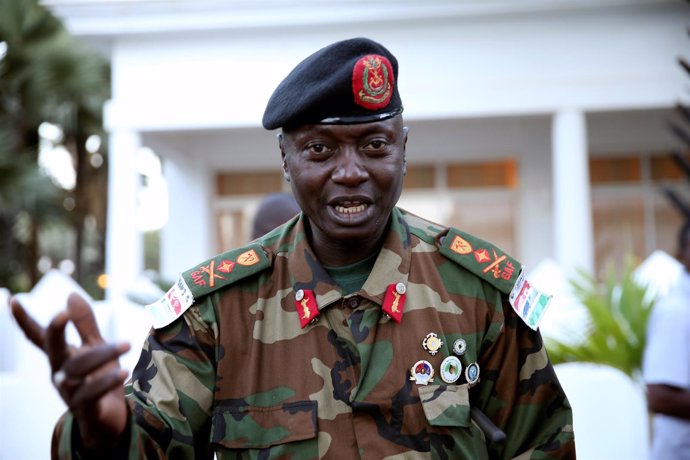 El jefe del Ejército de Gambia, general Ousman Badjie