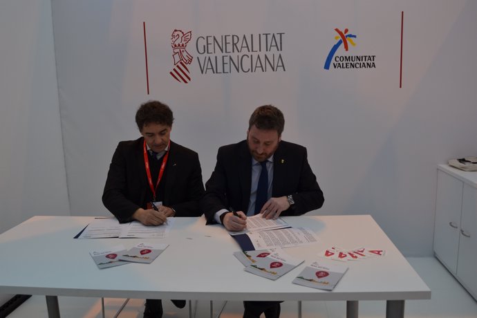 Firma del convenio entre Comunitat Valenciana y Aragón