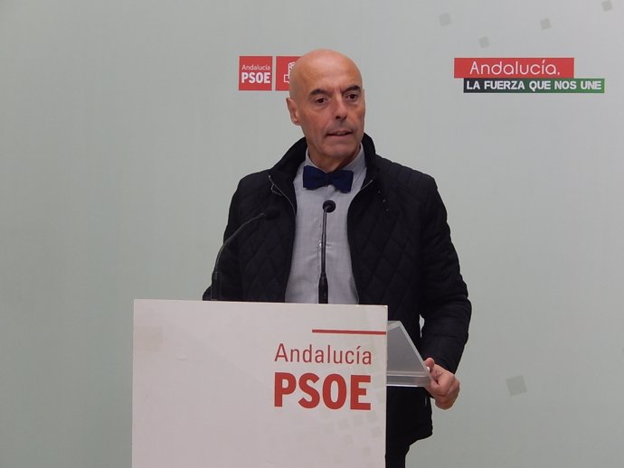 Antonio Hurtado en la sede del PSOE de Córdoba