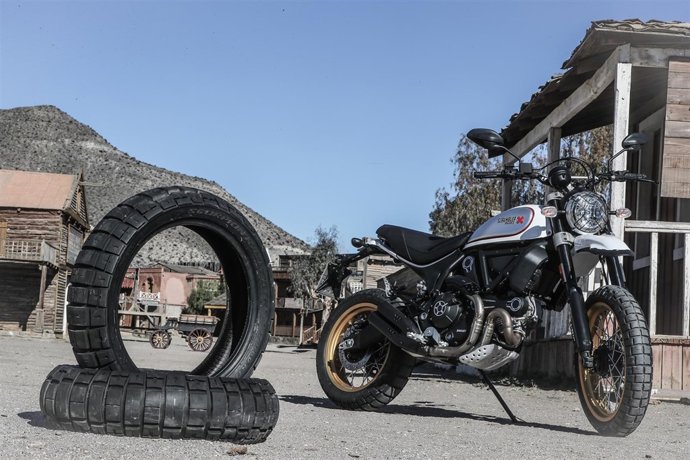 La Ducati Scrambler DS se ha presentado en el Fort Bravo.