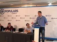 Albiol asegura que Puigdemont es un "fanático de lo prohibido" por defender el referéndum