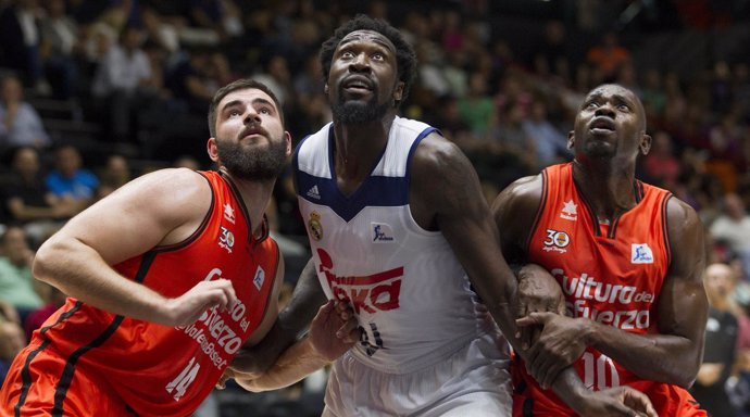 Valencia Basket-Real Madrid// Dubljevic Bojan, Sato Romain y Hunter Othello