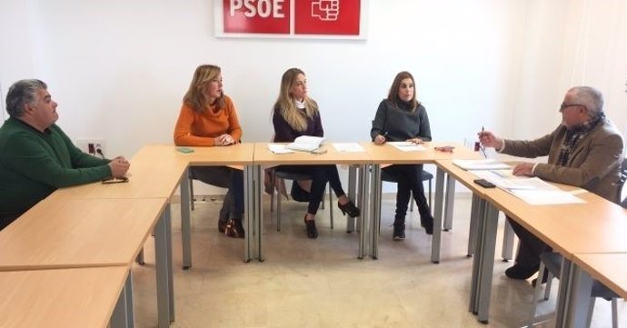 Reunión del PSOE por el Chare de Lepe
