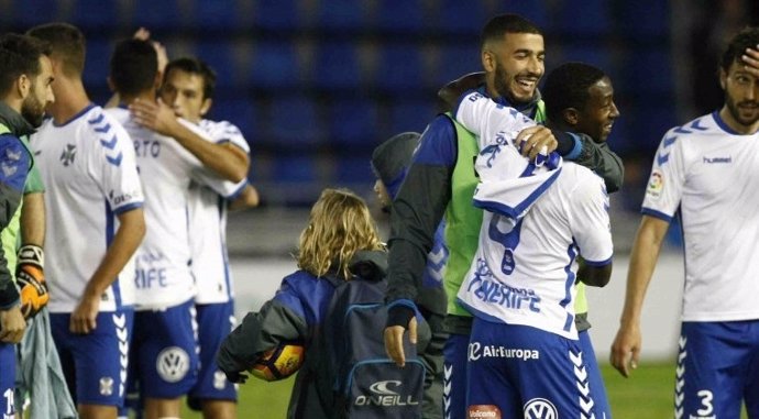 El Tenerife derrota al Córdoba en Segunda División