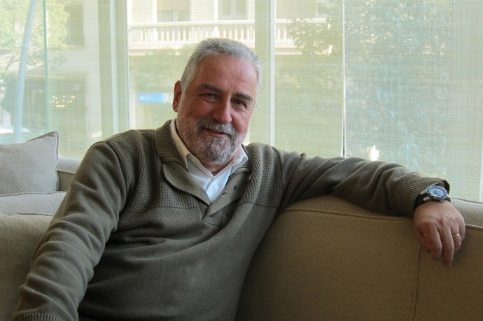 Escritor y periodista Rafel Nadal  