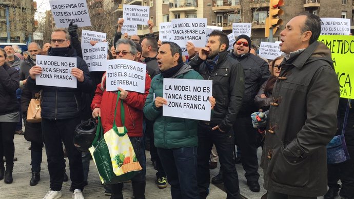 Concentración sindical en la prisión Model de Barcelona