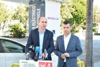 El PSOE-A acusa a Juanma Moreno (PP-A) de ser "el palmero de Rajoy en Andalucía"