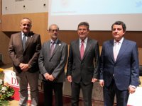 Catalá cree que los hispanohablantes están obligados a "defender y potenciar" su idioma