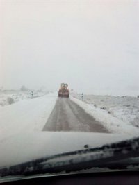 17 tramos de carreteras permanecen cortados por la lluvia y nieve
