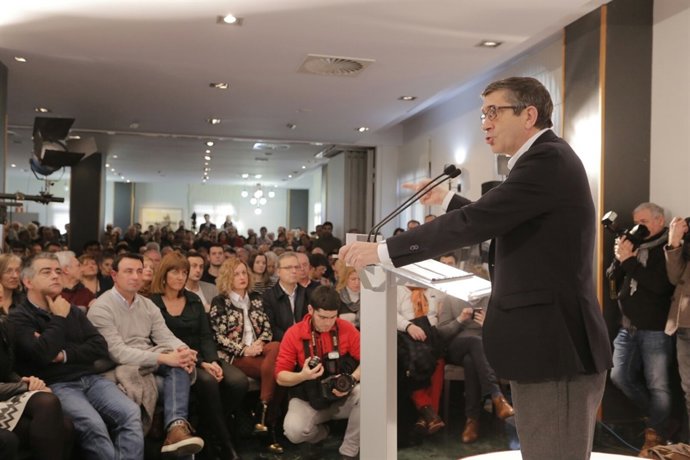 Patxi López presenta su candidatura en Portugalete