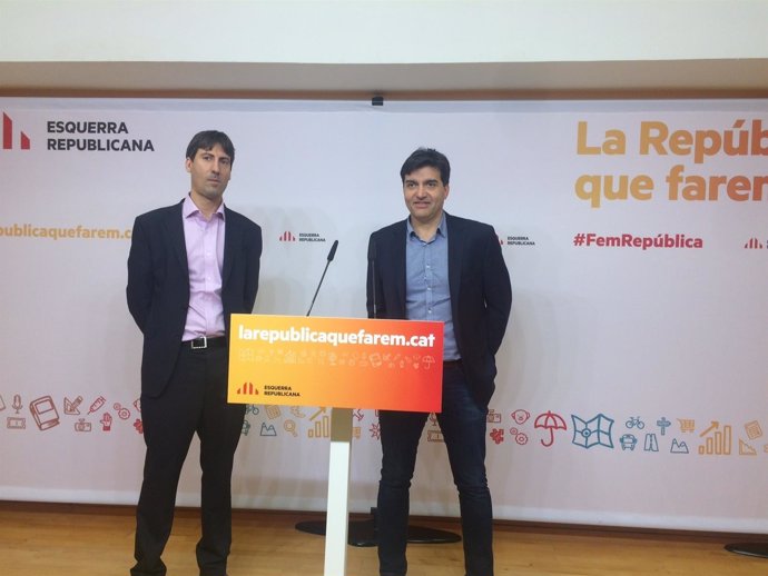 El portavoz de ERC, Sergi Sabrià, y el eurodiputado Jordi Solé