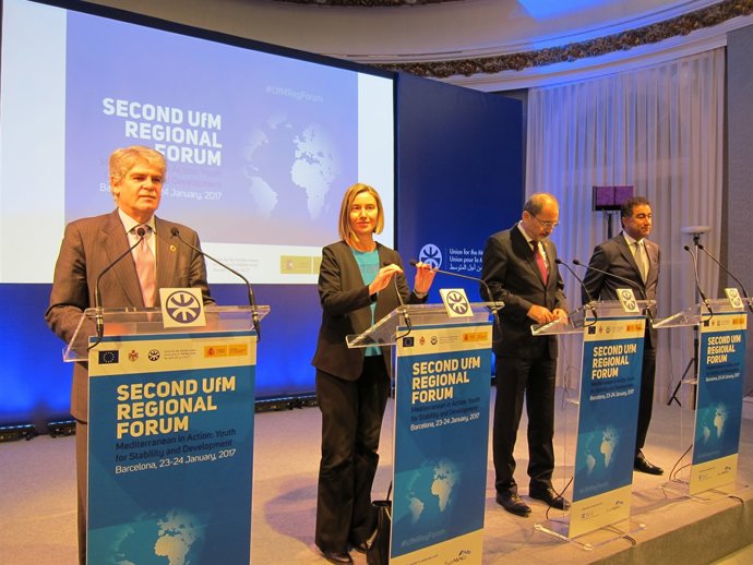 Ministro A.Dastis,F.Mogherini (UE),ministro jordano A.Safadi,F.Sijilmassi (UpM)