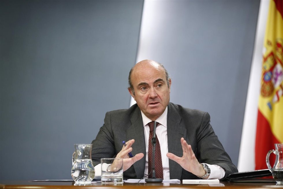Luis de Guindos tras el consejo de Ministros