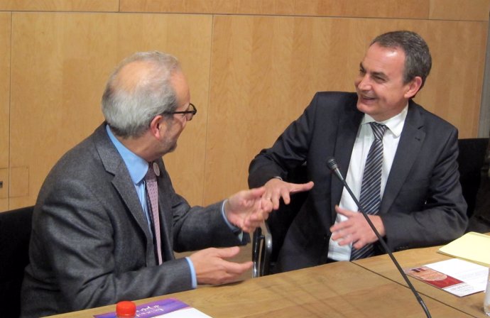 Rodríguez Zapatero junto al rector de la USAL.