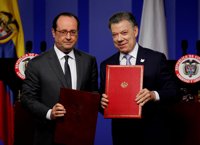 Hollande anuncia que Francia y Europa iniciarán negociación con la Alianza del Pacífico