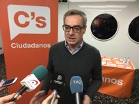Villegas, sobre la renta mínima: "Nadie aspira a que el Estado le dé 400 euros al mes"